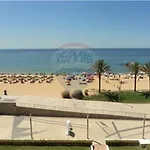 Διαμέρισμα 1-bed Sleeps 4 Parking 1 Min To *
