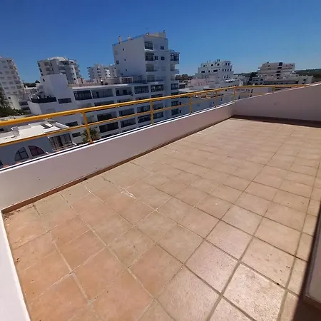 1-bed Sleeps 4 Parking 1 Min To Картейра