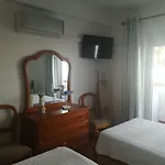 1-bed Sleeps 4 Parking 1 Min To * Quarteira